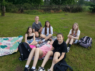  (photo)