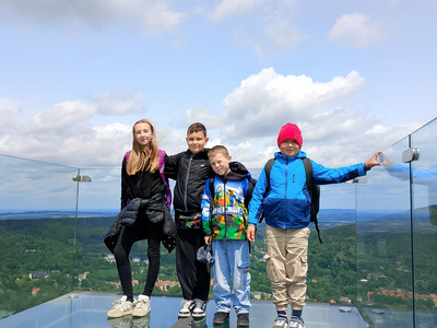  (photo)