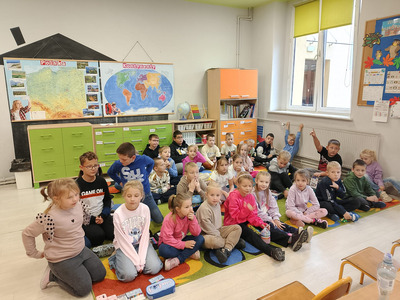 (photo)