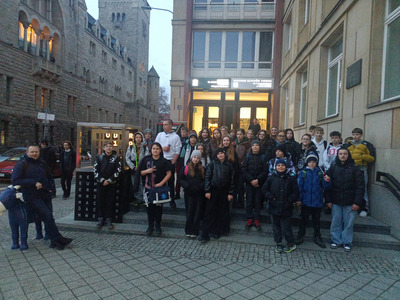  (photo)