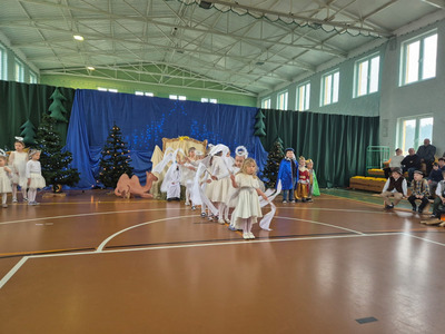  (photo)