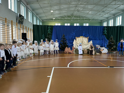  (photo)